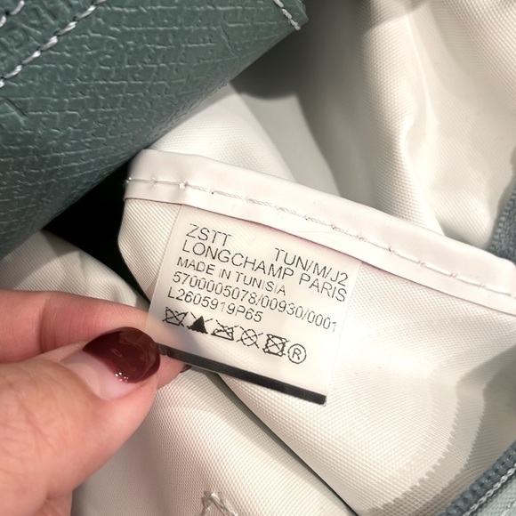 Longchamp Medium Le Pliage Nylon Shoulder Tote - Picture 11 of 12